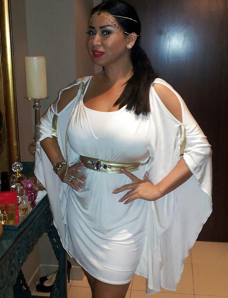 25P Egyptian Big Tits Girls of Alexandria 8 : The Milfs 