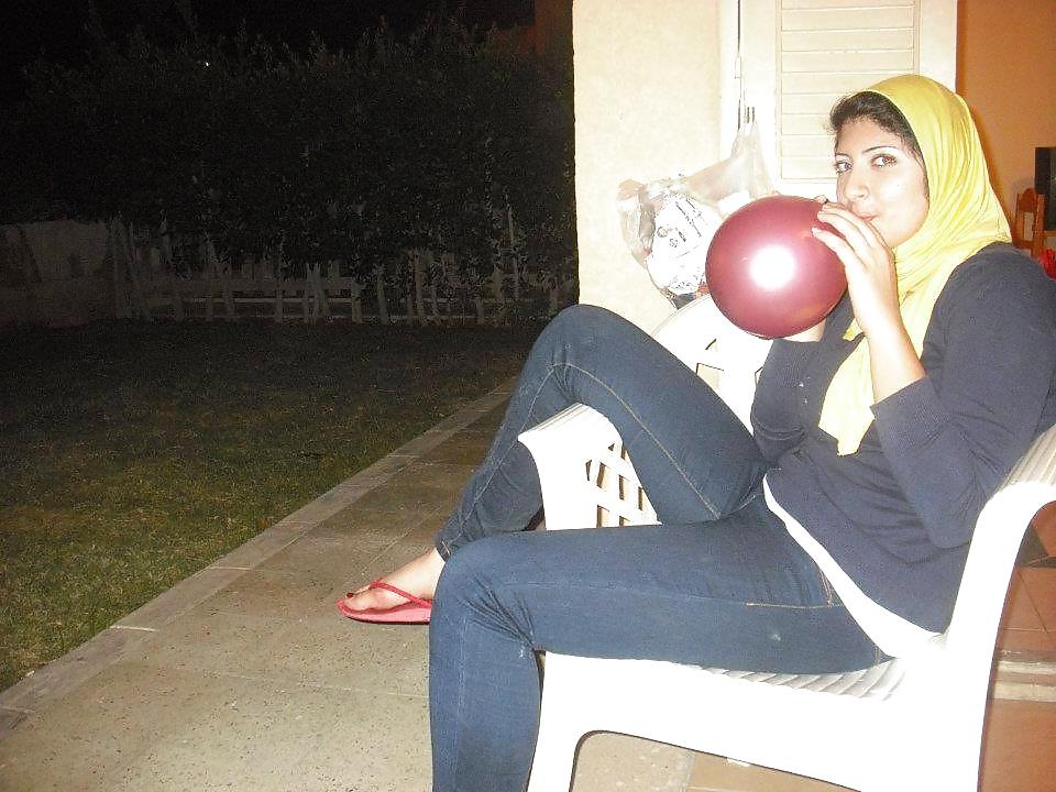 25P Egyptian Big Tits Girls of Alexandria 8 : The Milfs 