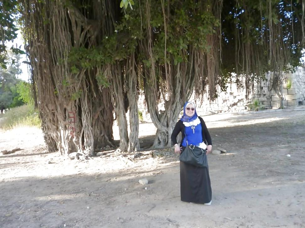 15P Egyptian Big Tits Girls of Alexandria 7 : The Milfs 