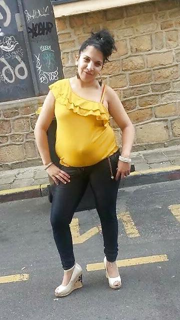 25P Beurette enceinte