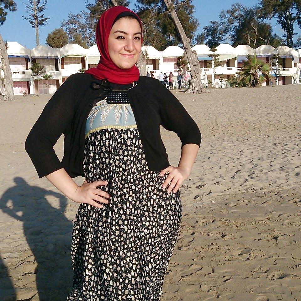 15P Egyptian Big Tits Girls of Alexandria 6 : The Milfs 