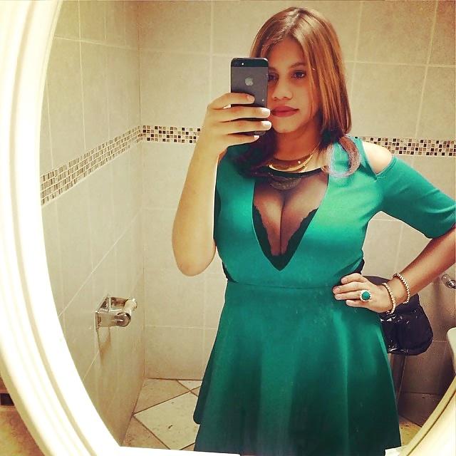 25P Ramla beurette arab au gros seins de coquine