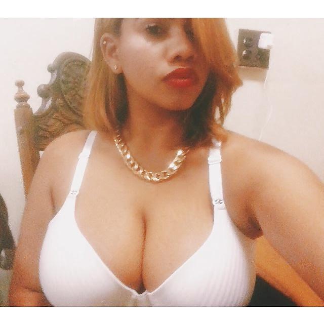 25P Ramla beurette arab au gros seins de coquine