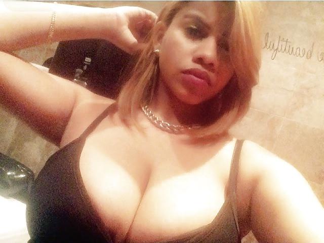 25P Ramla beurette arab au gros seins de coquine