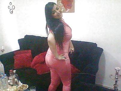 25P Egyptian Big Tits Girls of Alexandria 3 : The Milfs 