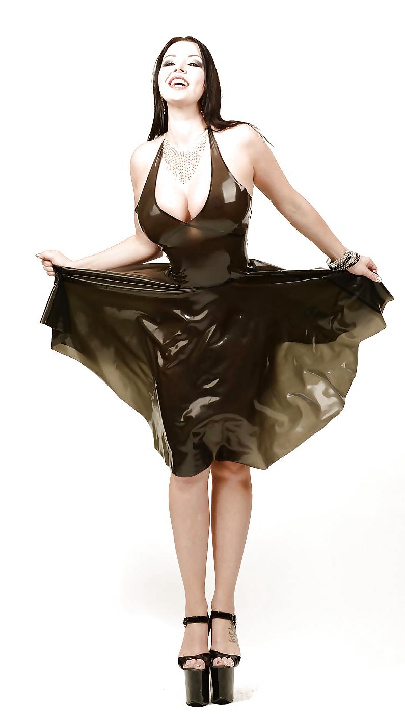 25P My favorite latex , leather and boots 19 XL