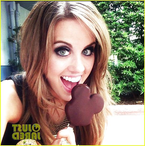 9P American Idol Angie Miller Nude Leaked