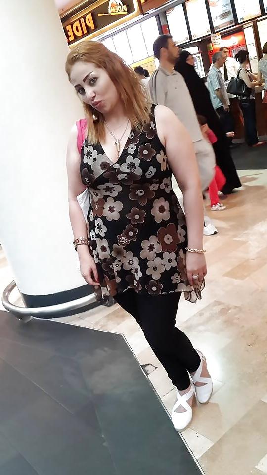 22P Egyptian Big Tits Girls of Alexandria 2 : The Milfs 