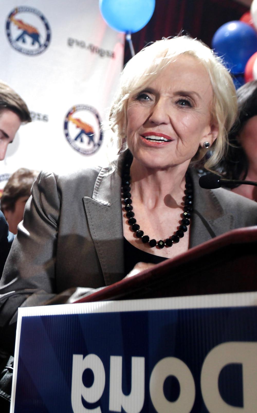 25P Love masturbating to conservative Jan Brewer