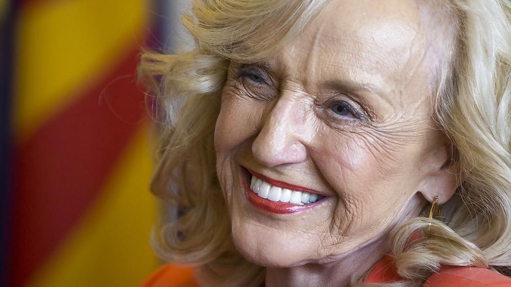 25P Love masturbating to conservative Jan Brewer