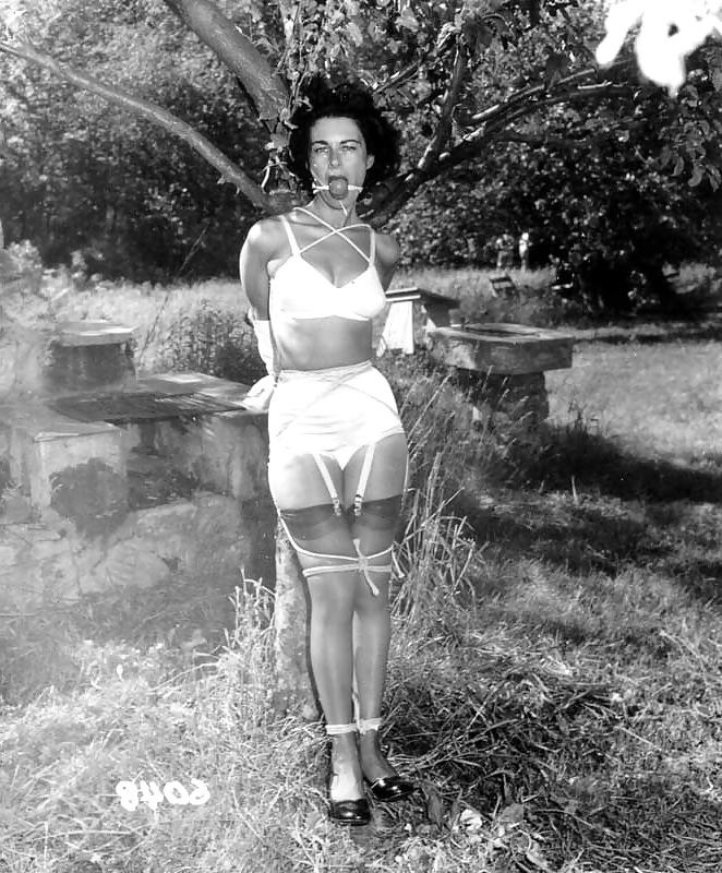 20P Vintage Ladies in Bondage