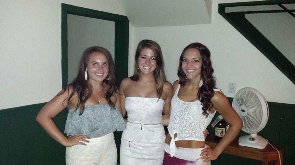 25P Facebook teen babes 18 girls dressed up (some bikinis)