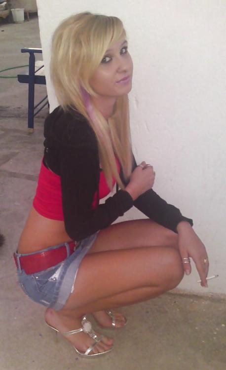 25P Smoking Babes - Trashy Chav Smokers