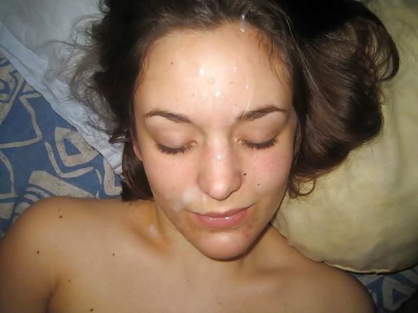 20P Young whore blowjob and likes sperm