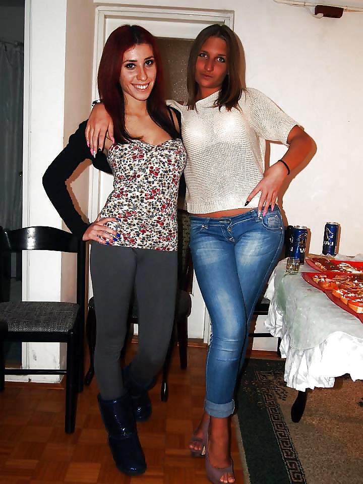25P Babes In Jeans