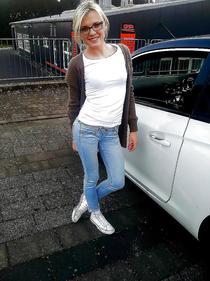 25P Babes In Jeans
