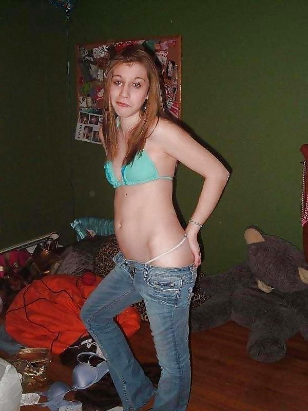 25P Babes In Jeans