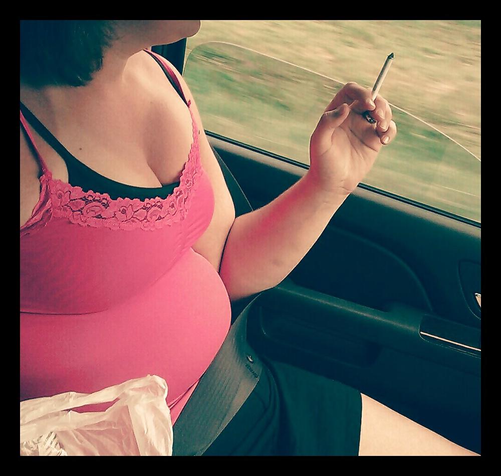 4P Wife Smoking In My Truck