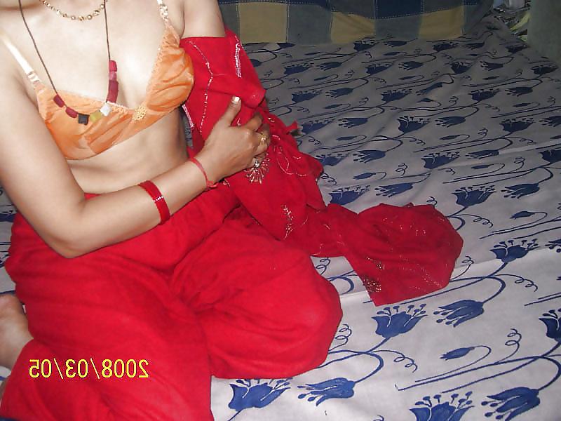 25P Indian Aunty Outdoor