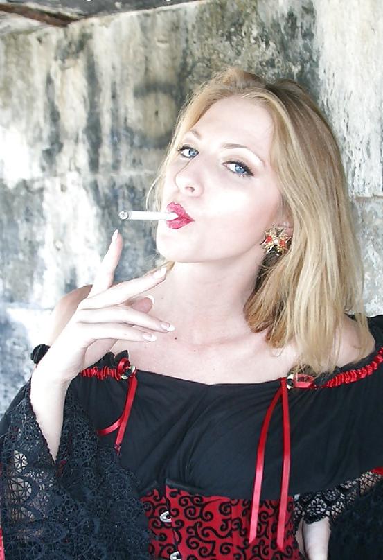 25P Smoking Sexy 21