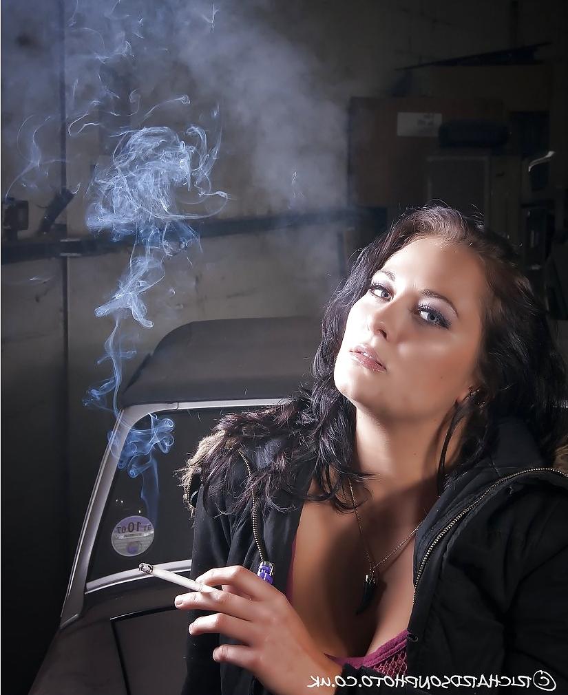 25P Smoking Sexy 21