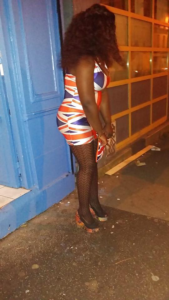 11P Happyness la Jolie - Fat Ebony Tart 