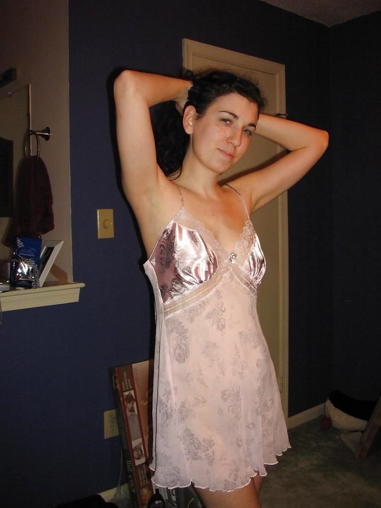 18P Web Slut Amateur Wife