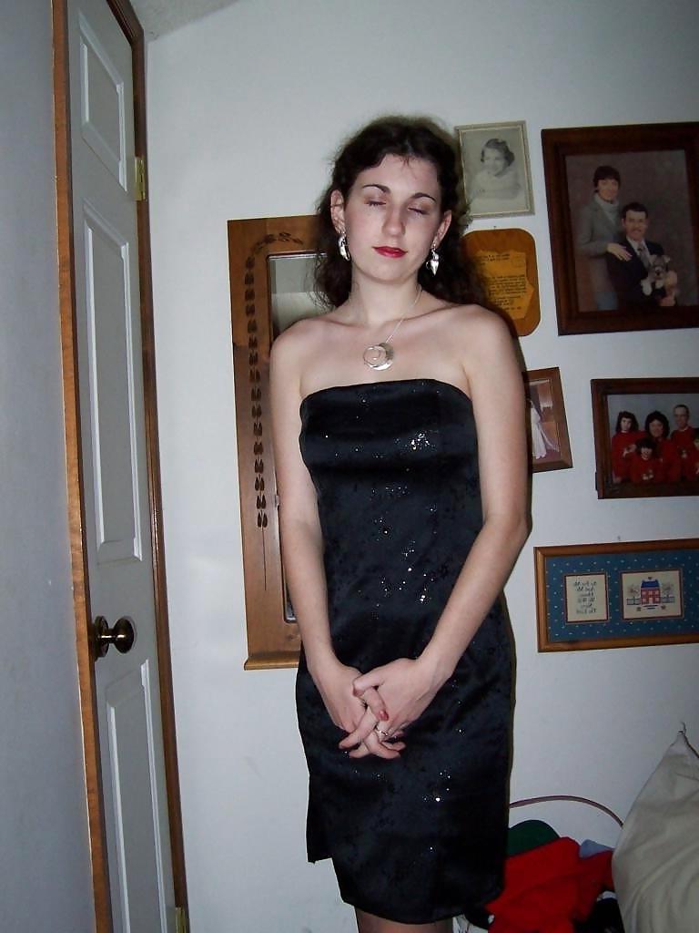 18P Web Slut Amateur Wife