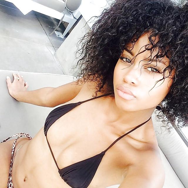 25P Sexy Ebony Goddess Creolpatra