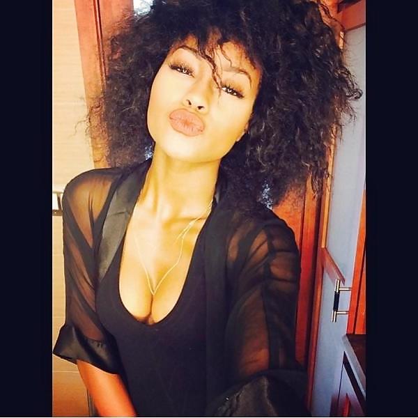 25P Sexy Ebony Goddess Creolpatra