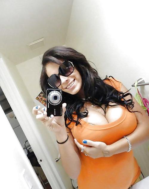 25P Hot & sexy Amateur Milfs Big Tits 7