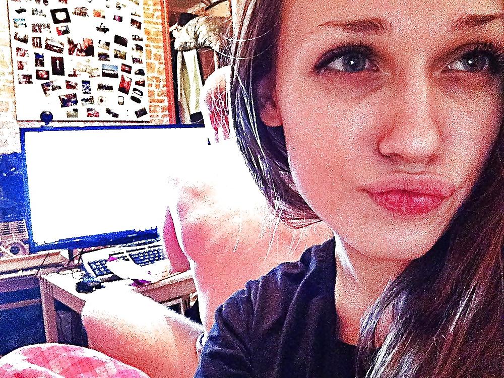 11P X hamster smoking slut