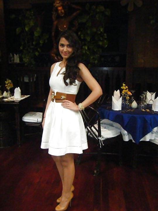 25P Indian Girls - which one and how would you fuck them! 7