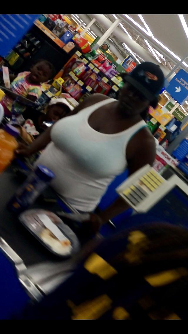 25P Candid Big Boobs & Ass