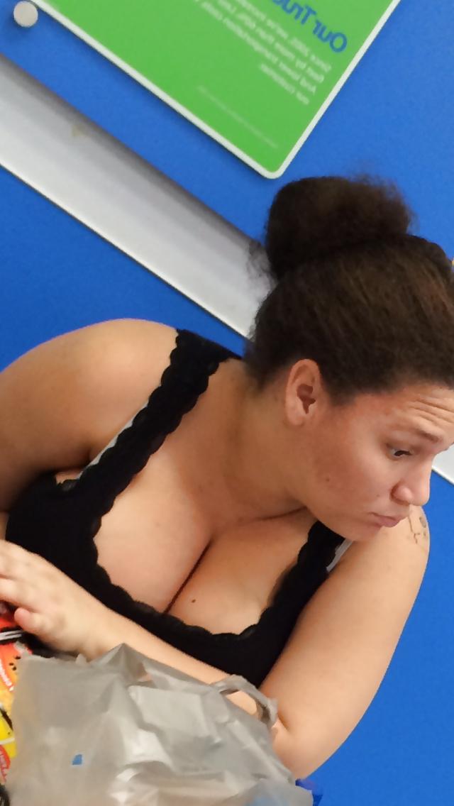 25P Candid Big Boobs & Ass