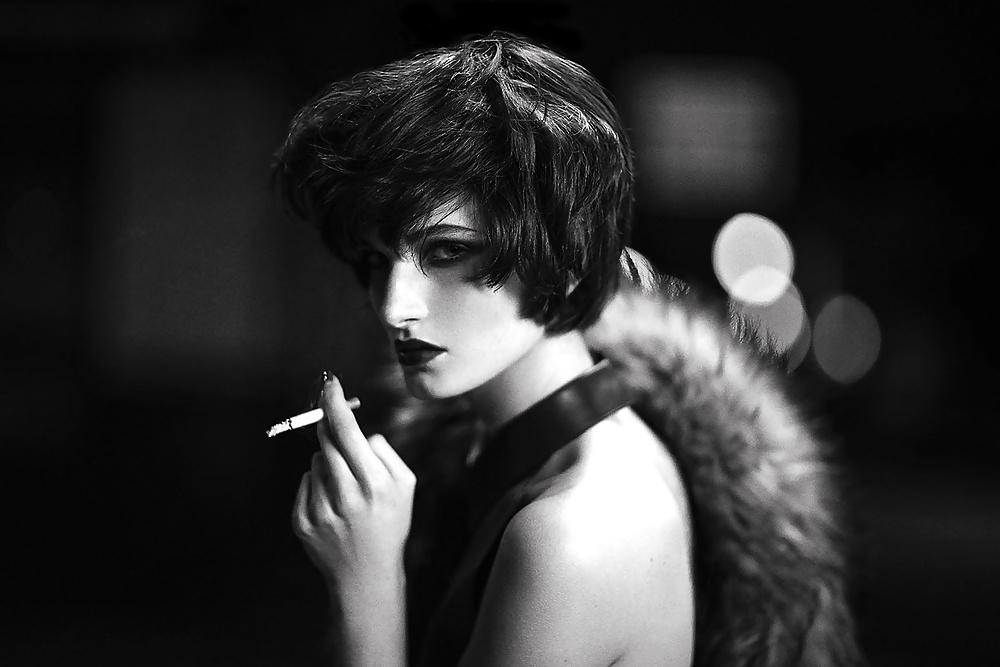 25P Smoking Sexy 18
