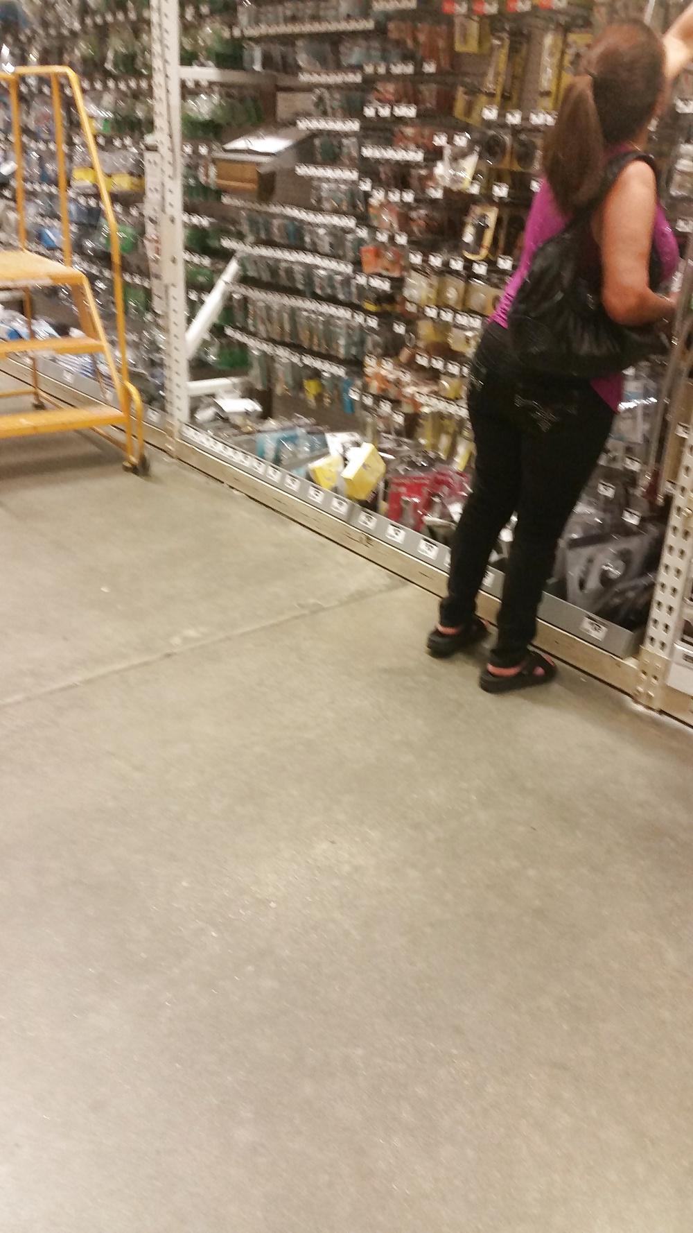 4P Caught a peek