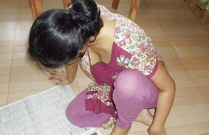 25P Paki indian boobs cleavage hot 