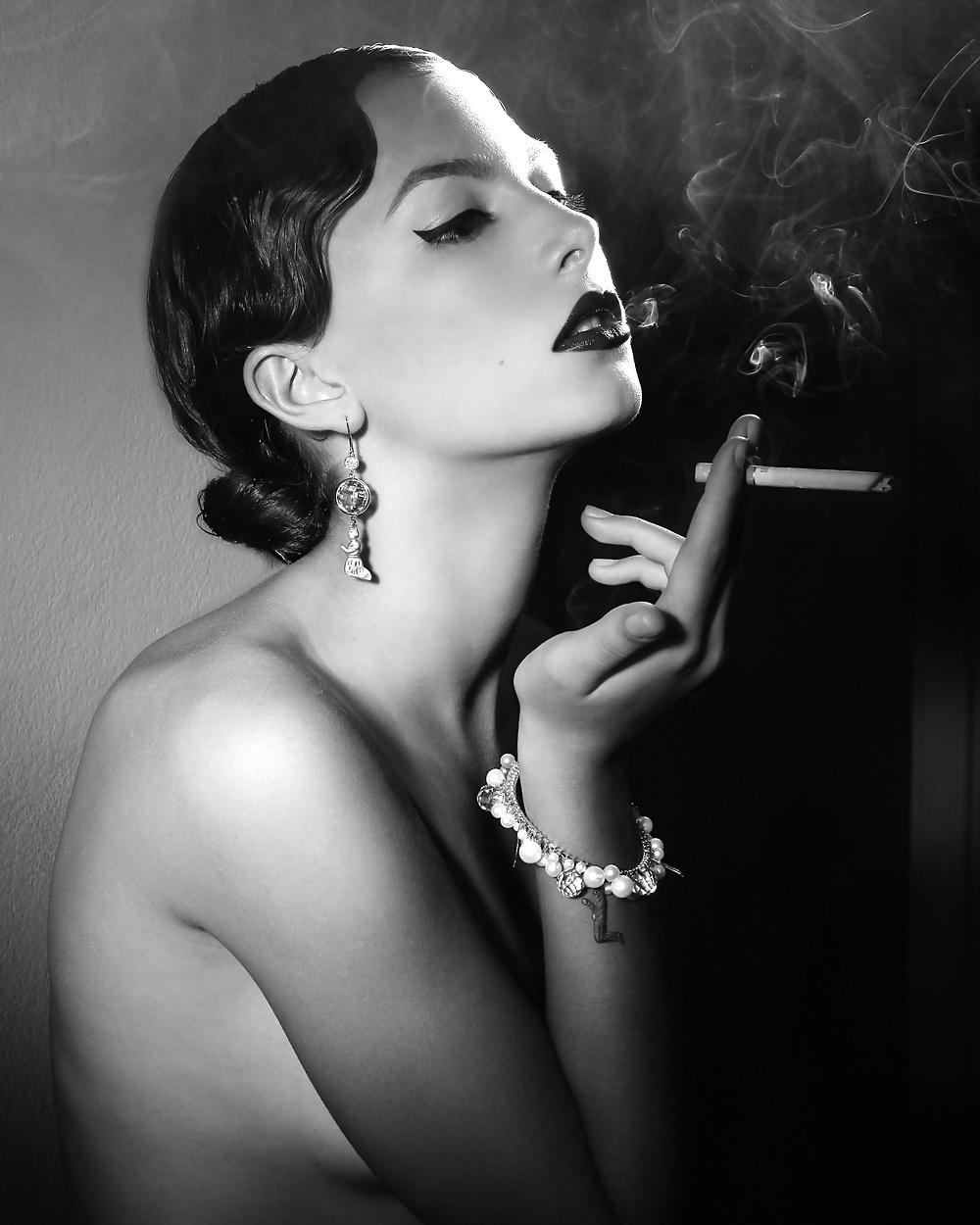25P Smoking Sexy 17