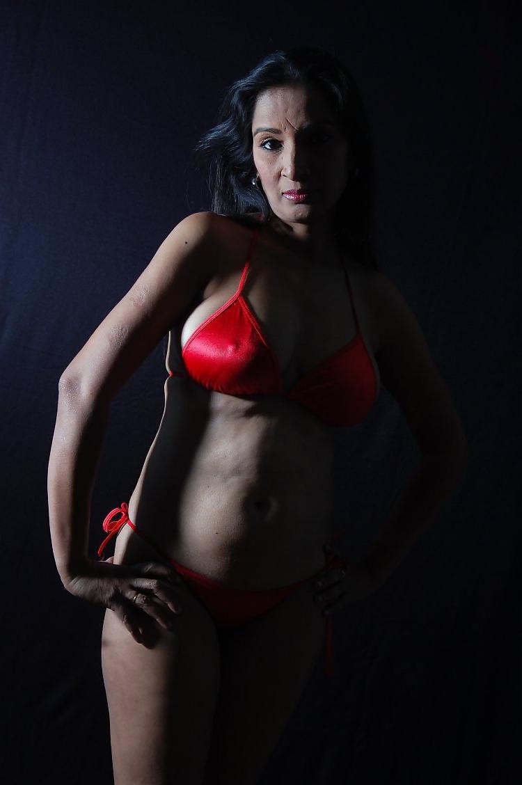 25P Indian lesbians
