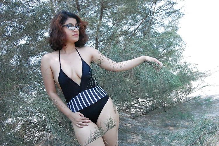25P Indian lesbians