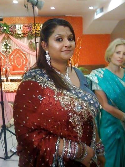 25P Indian Aunties