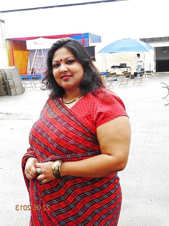 25P Indian Aunties
