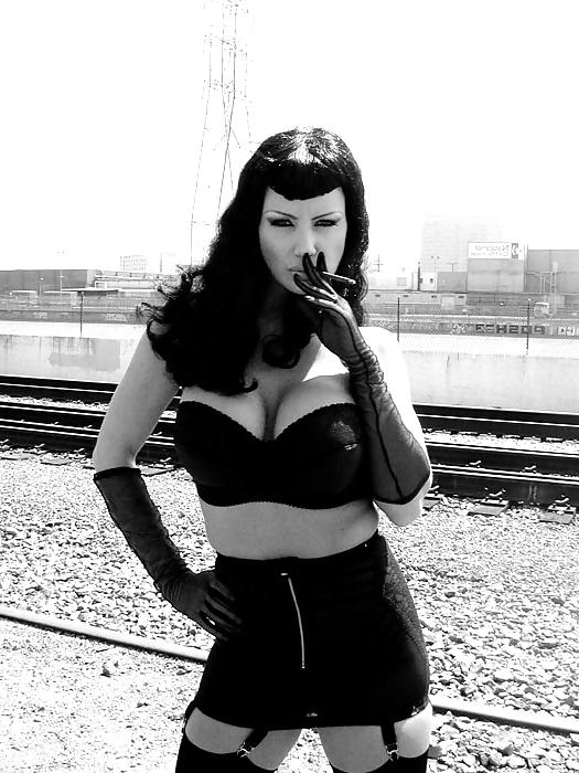 16P Smoking Babes 7