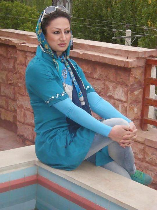 19P Persian Girls From FB 5