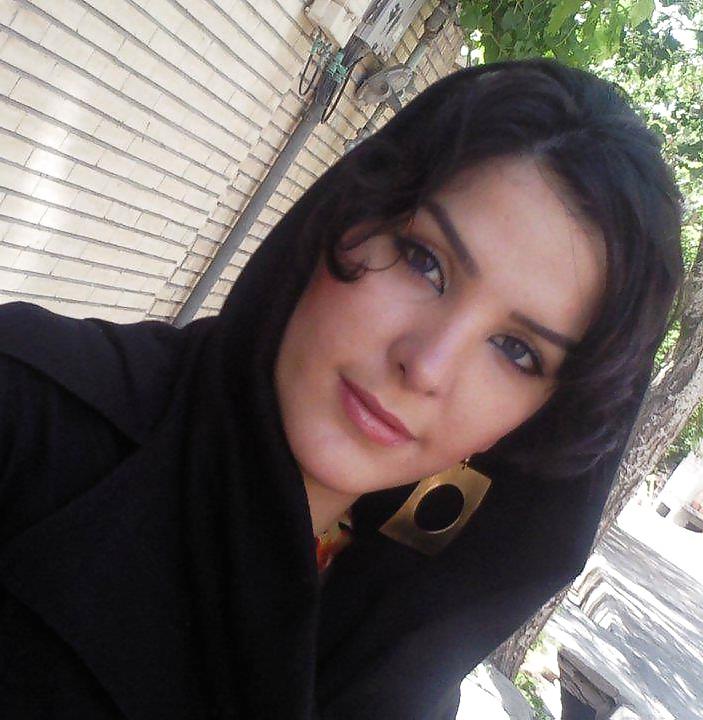 19P Persian Girls From FB 5