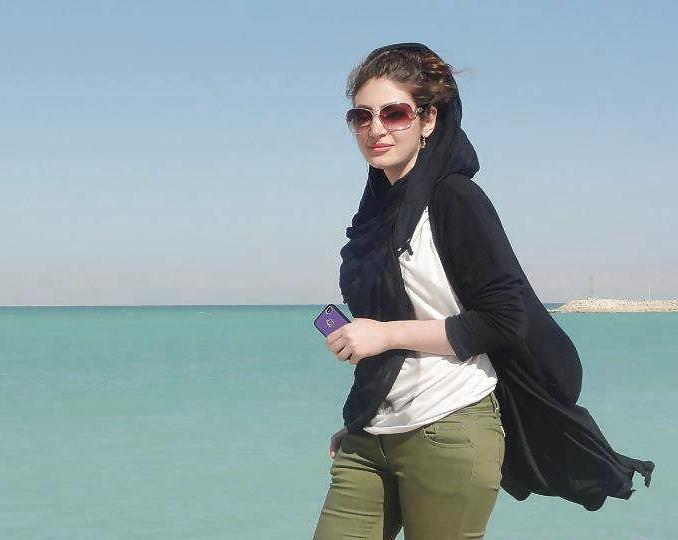 19P Persian Girls From FB 5
