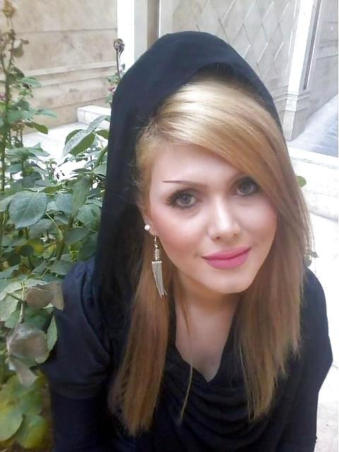 19P Persian Girls From FB 5