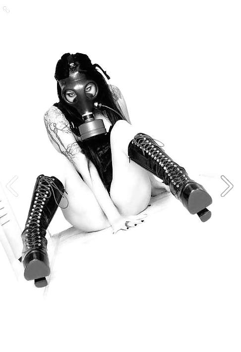 25P Ballet boots....