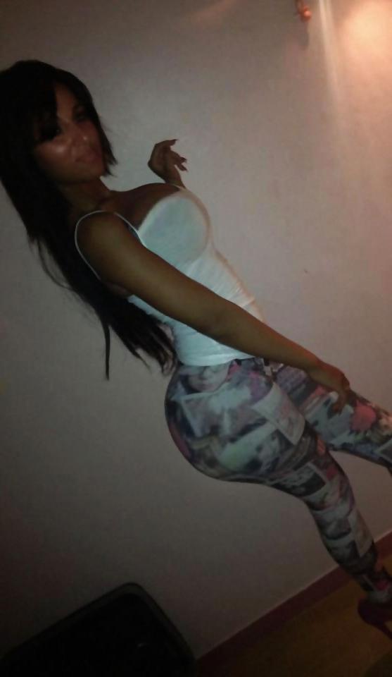 25P Fatima Hadraoui, beurette pute, corps de folie, chiennasse!